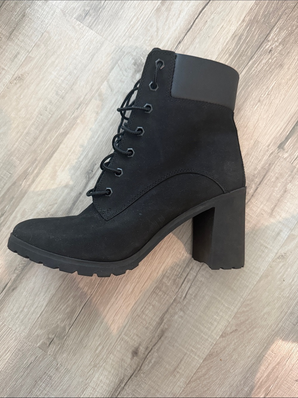 Women's Black Lace-Up Block Heel Ankle Boot